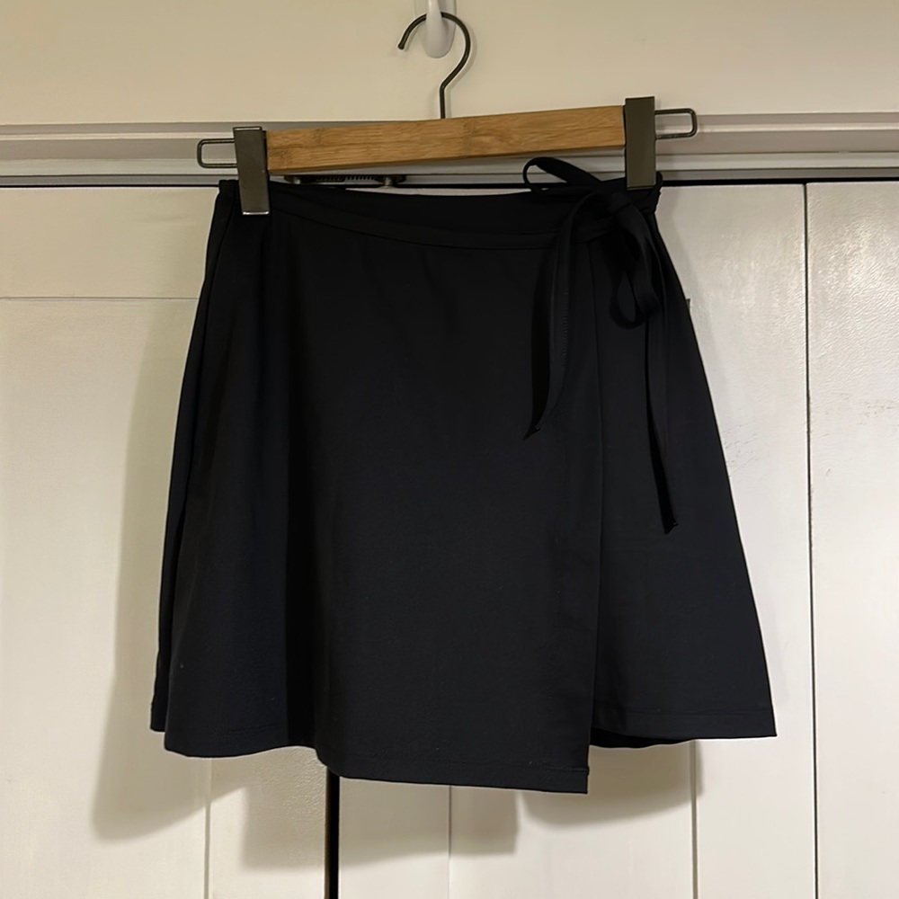 Girlfriend Collective Weekend Wrap Skort